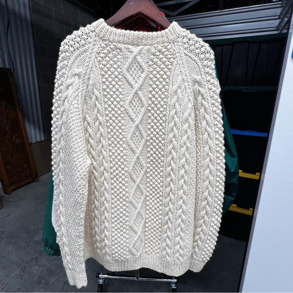 Nethy Wool Sweater Cable-knit Natural Fiber Breathable - Picture 3 of 3